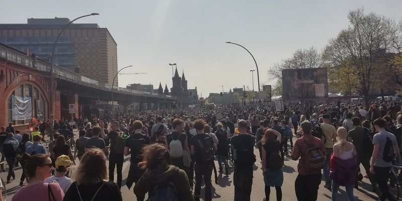 100 20 Beratung - Mietenwahnsinn2019-Oberbaumbrücke